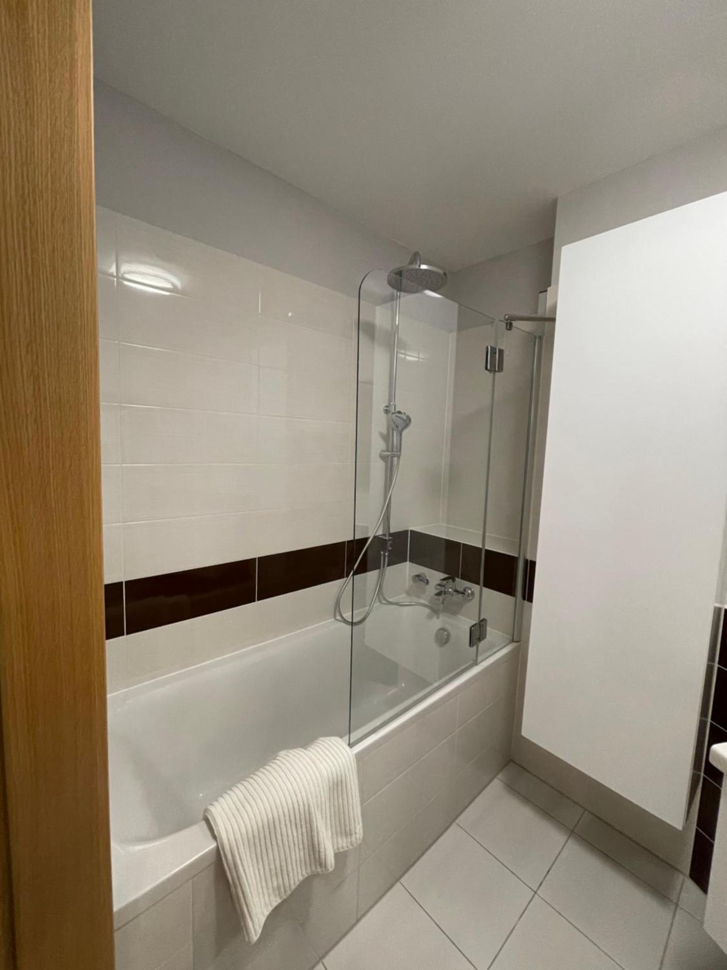 Sag Panorama City Apartment 3 Rooms Free Parking Free Wifi Bratislava Esterno foto
