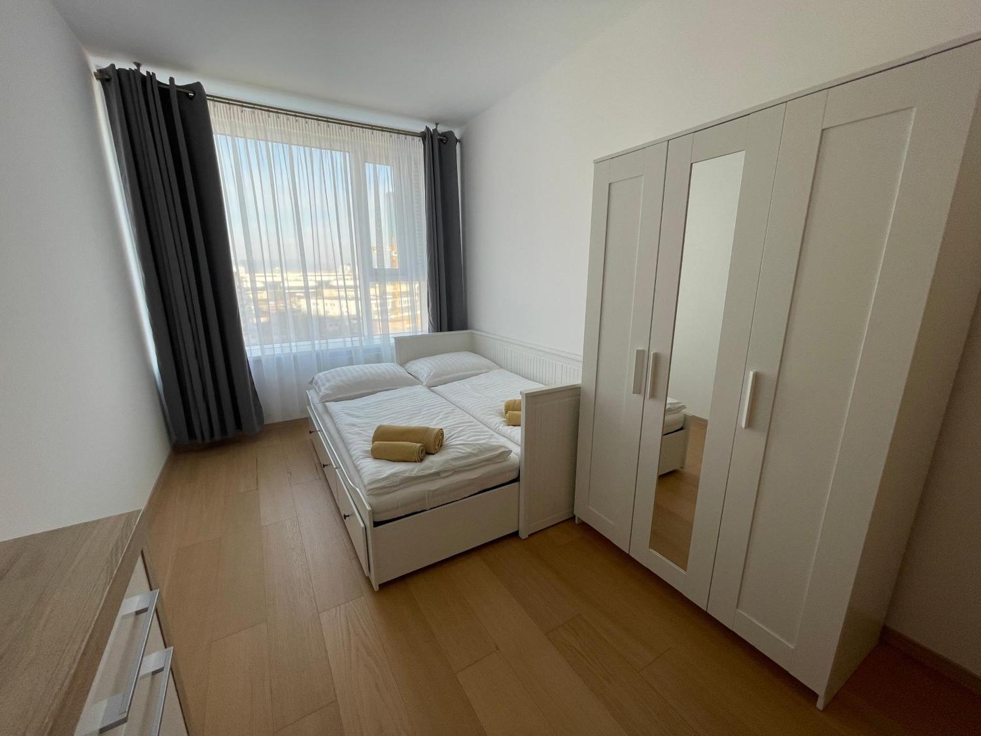 Sag Panorama City Apartment 3 Rooms Free Parking Free Wifi Bratislava Esterno foto